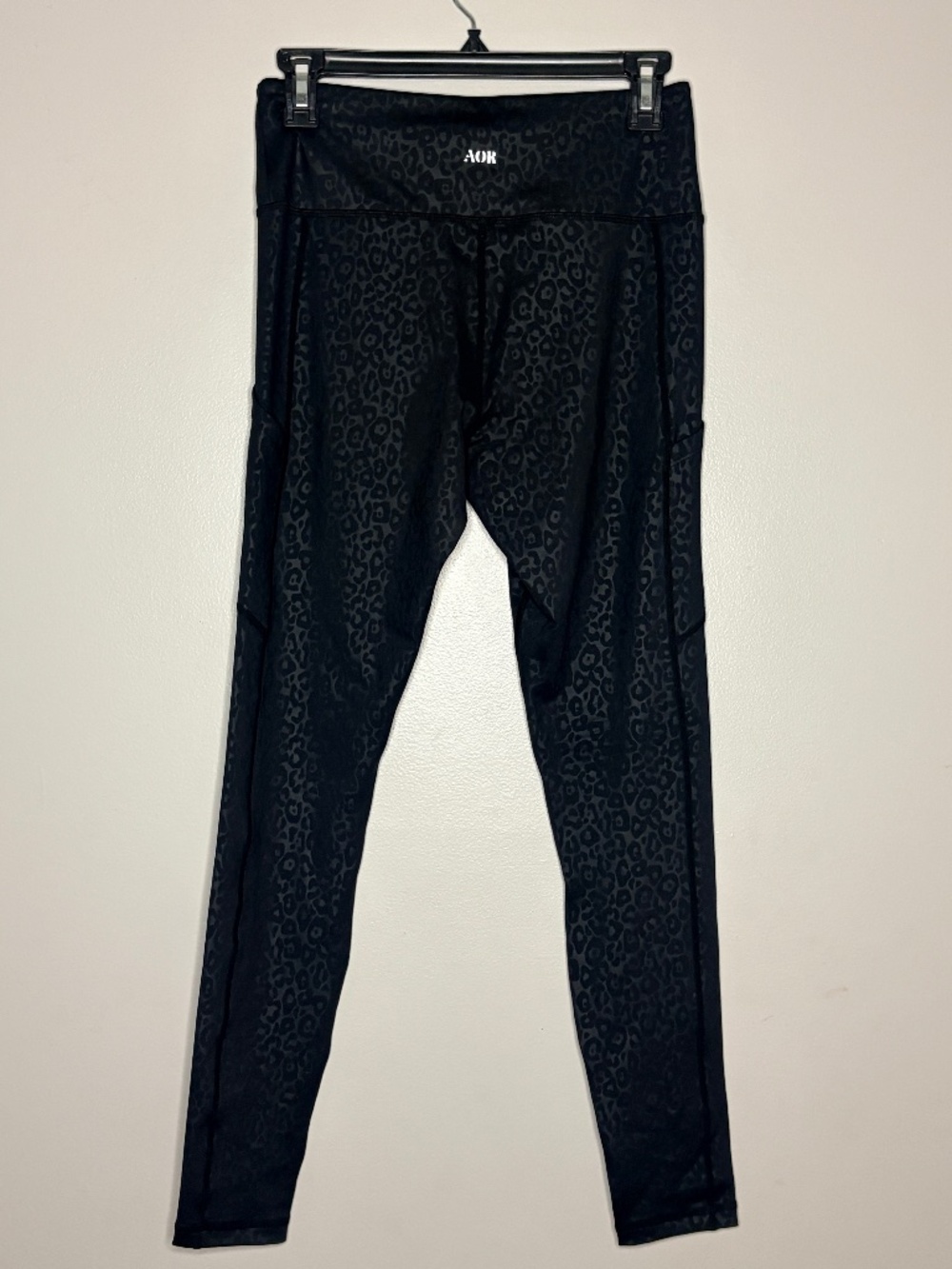 Black on black leopard print leggings size medium with pockets